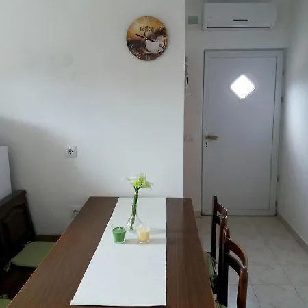 Apartmanpetarvir Appartamento *