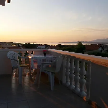 Apartmanpetarvir Appartamento *